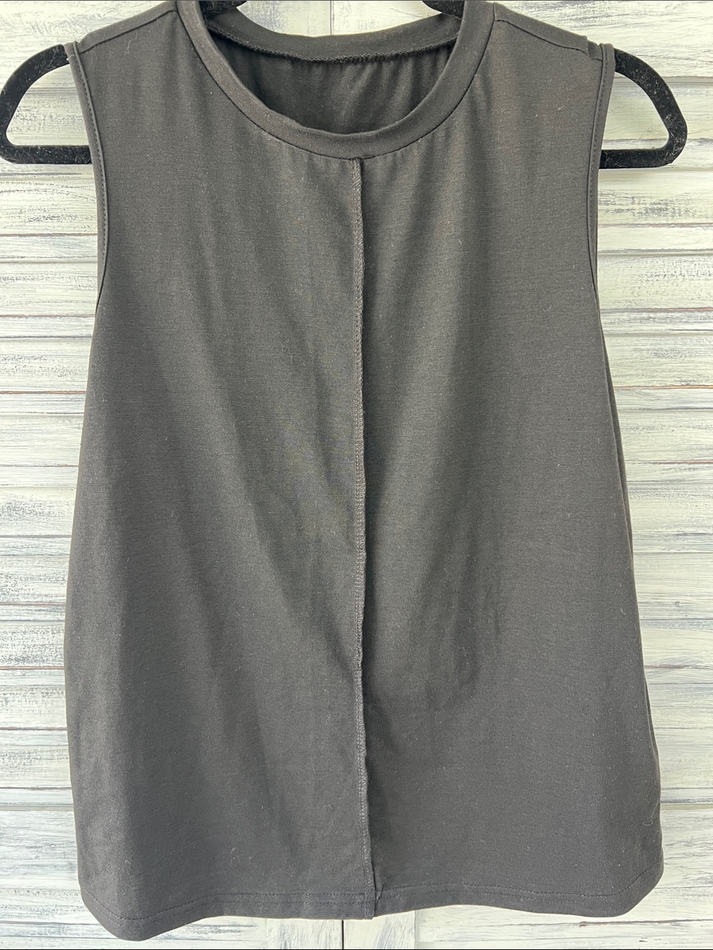 SHEIN Black Center-Seam Sleeveless Tank Size L